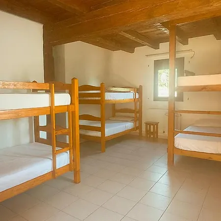 Vandrerhjem La Escuela De *