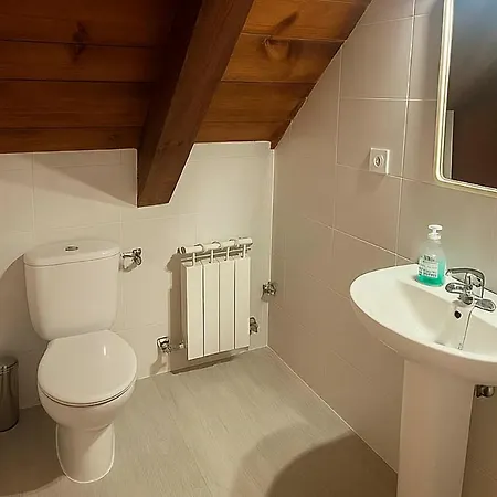 La Escuela De * Lirí