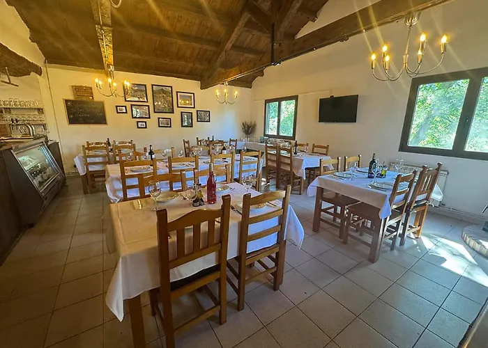 La Escuela De * Lirí