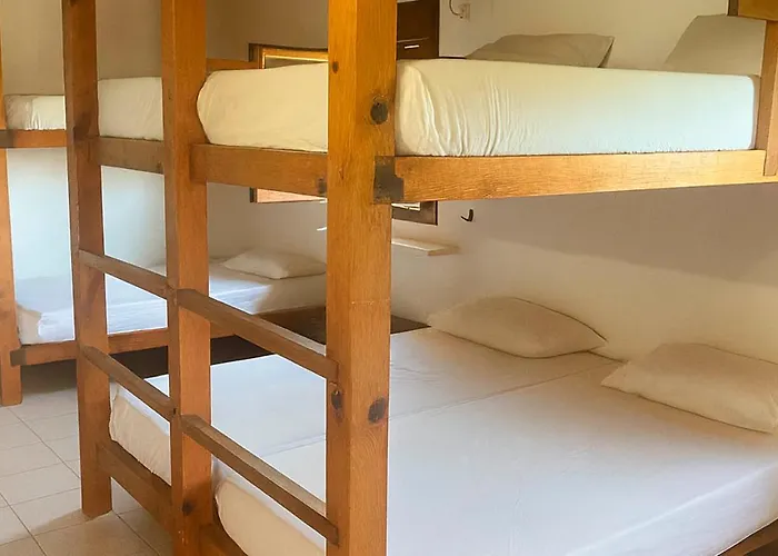 La Escuela De Hostel *