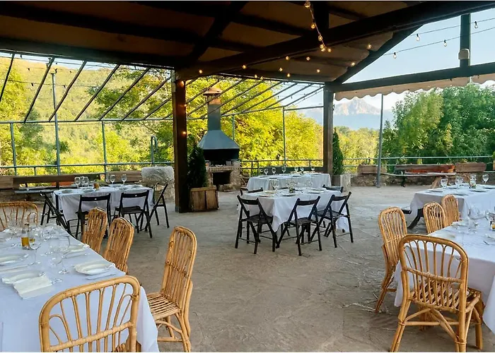 La Escuela De Hostel Lirí