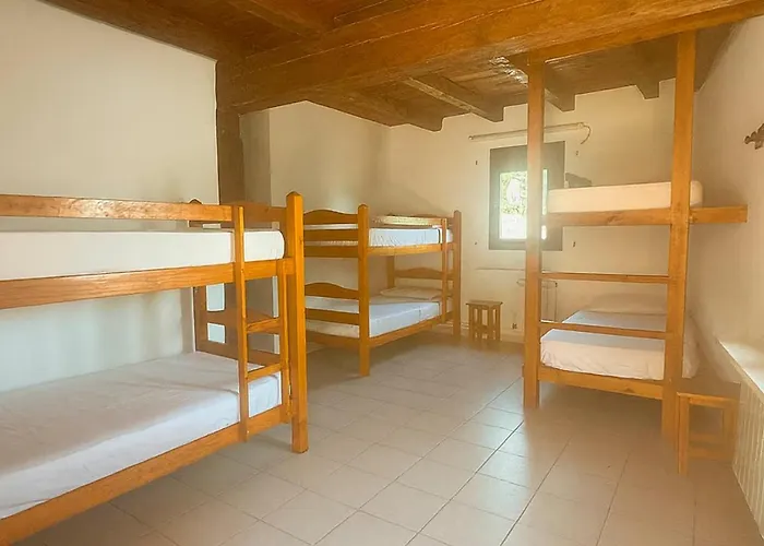 Hostel La Escuela De *